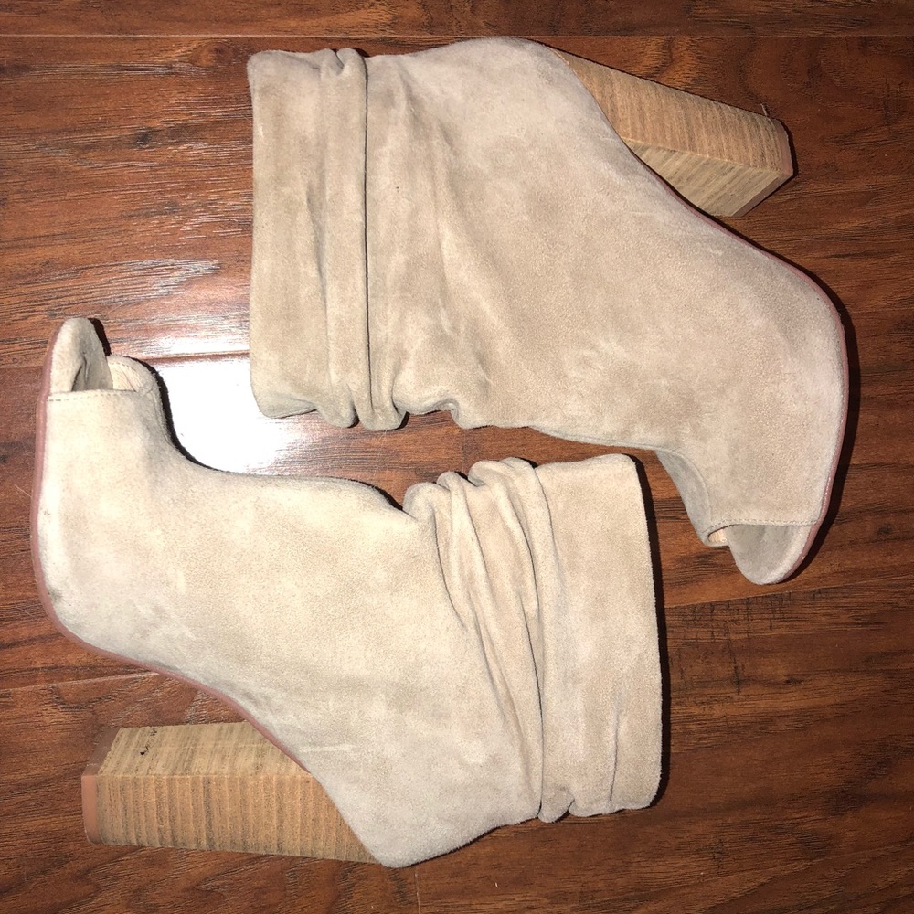 Kristin Cavallari open toe booties size 8